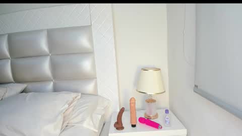    online show from September 11, 2025, 2:44 am