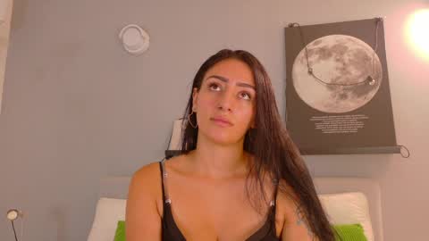 A M M Y  online show from April 1, 2026, 11:22 am