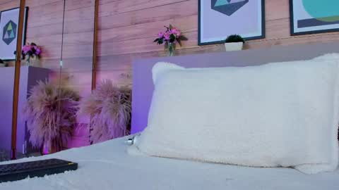 Ammy Scott  online show from March 5, 2025, 2:46 am