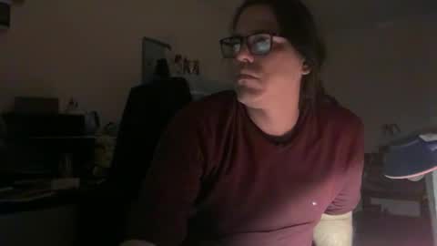 amo_s online show from June 7, 2026, 8:51 am