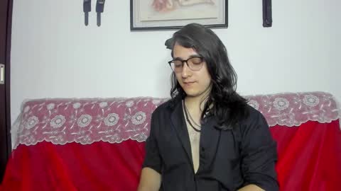 Snapshot of amoneth_xx chatting on November 19, 2025, 8:14 am Amoneth online show from November 19, 2025, 8:14 am