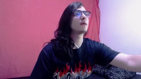 Snapshot of amoneth_xx chatting on November 25, 2025, 9:59 pm Amoneth online show from November 25, 2025, 9:59 pm
