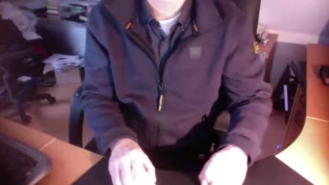 Amor2200 online show from December 12, 2024, 8:57 am