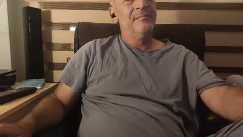 Snapshot of amorlin chatting on June 19, 2026, 8:45 pm AmorLin online show from June 19, 2026, 8:45 pm