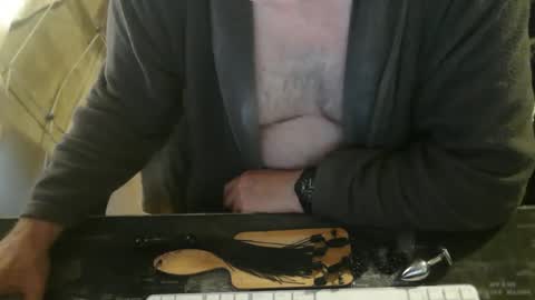 amslave4f online show from September 9, 2025, 7:30 am