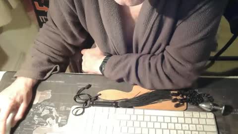 amslave4f online show from January 12, 2026, 7:46 am