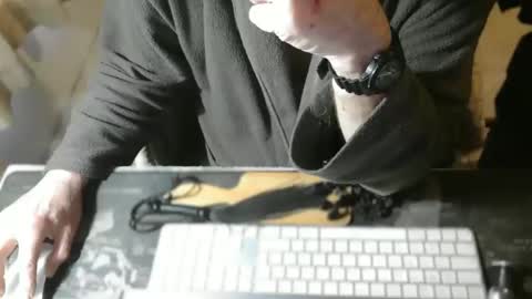 amslave4f online show from May 1, 2026, 6:07 am