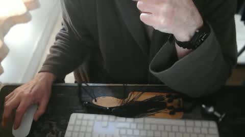 Snapshot of amslave4f chatting on May 17, 2026, 7:28 am amslave4f online show from May 17, 2026, 7:28 am