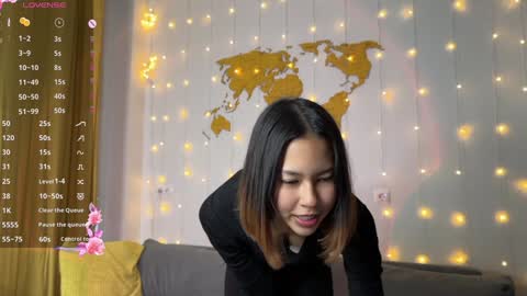 Amura Kim online show from December 11, 2024, 5:15 pm