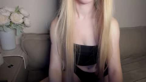 amy1_1 online show from September 13, 2025, 1:27 am