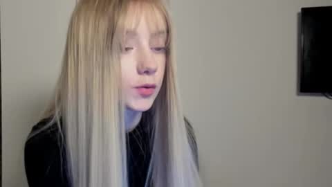 amy1_1 online show from October 11, 2025, 7:34 pm