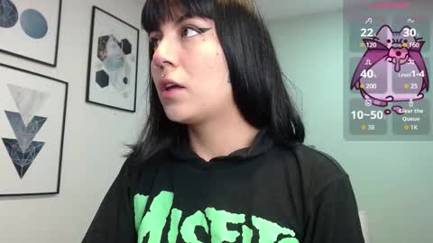 Amy 3 online show from November 26, 2025, 4:46 am