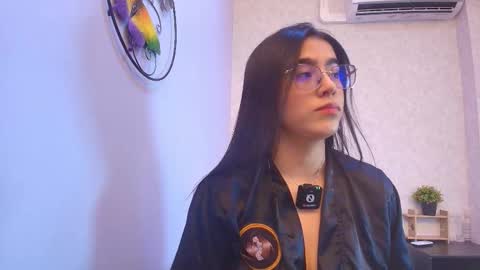 amy__wats0n online show from January 9, 2026, 7:04 pm