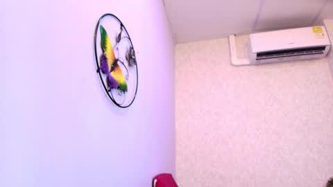 amy__wats0n online show from February 20, 2026, 7:03 pm