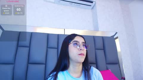 amy__wats0n online show from April 10, 2026, 7:18 pm