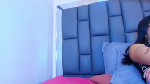 amy__wats0n online show from April 21, 2026, 7:06 pm