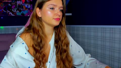 AmyGMT 2 Mon-Sun  0300am-0900am  online show from December 18, 2024, 1:05 am