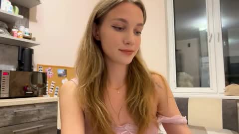 Amy Chill online show from November 4, 2025, 4:17 pm