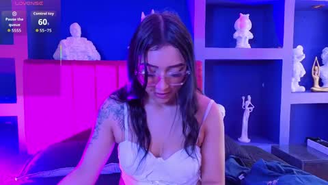 Amy online show from April 24, 2026, 1:57 pm