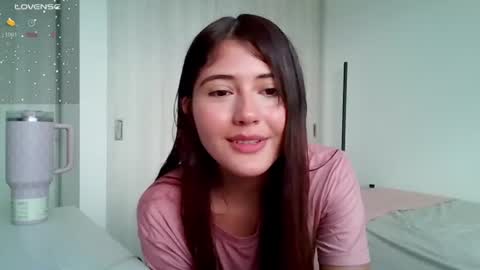 Snapshot of amy_innocent_ chatting on June 18, 2026, 9:08 pm Amy online show from June 18, 2026, 9:08 pm