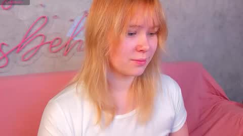 Amy online show from September 12, 2025, 12:22 am