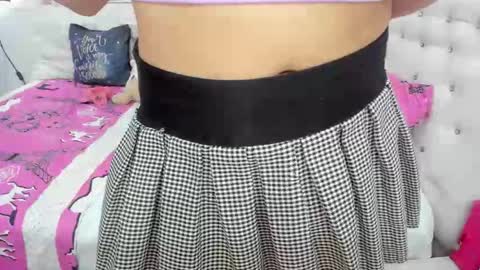 Amy Caroland online show from October 7, 2025, 6:43 am