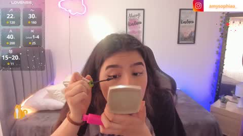 Amy sophia 3 online show from January 16, 2025, 2:08 pm