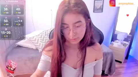 Amy sophia 3 online show from February 26, 2025, 6:00 pm