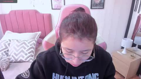 Amy sophia 3 online show from January 8, 2026, 12:40 pm