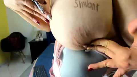Snapshot of amy_walls7 chatting on June 19, 2026, 1:26 pm amy_walls7 online show from June 19, 2026, 1:26 pm