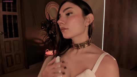 Amy Armstrong online show from March 3, 2025, 12:15 am