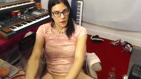 Trashely Gimpson online show from October 15, 2025, 8:58 am