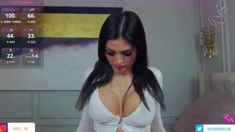 Amy online show from November 18, 2025, 8:02 pm