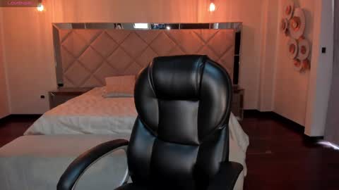 Amy  online show from January 2, 2025, 8:02 pm