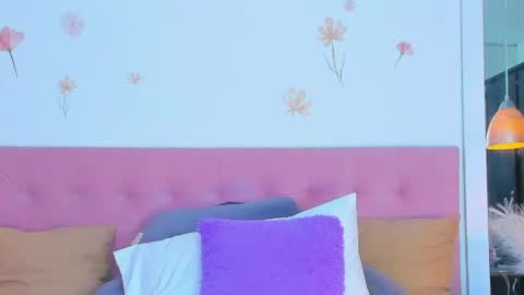 Snapshot of amyevaans1 chatting on May 12, 2026, 9:34 pm Amyevaans1 online show from May 12, 2026, 9:34 pm