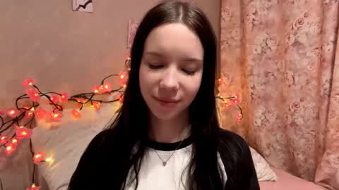 Milou online show from November 13, 2025, 3:00 pm