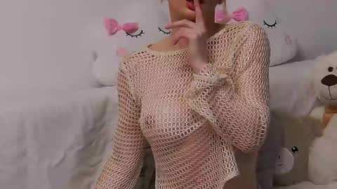 amyhennessy online show from February 14, 2025, 8:42 am