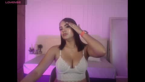 Snapshot of amyjohnsonn chatting on April 25, 2026, 5:43 am amyjohnsonn online show from April 25, 2026, 5:43 am