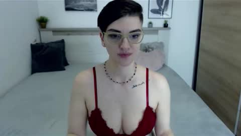Snapshot of amylexy chatting on April 3, 2026, 8:18 pm Hi there guys My pleasure in your hands pvt is open online show from April 3, 2026, 8:18 pm
