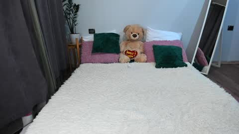 amymilson online show from January 28, 2025, 4:08 pm