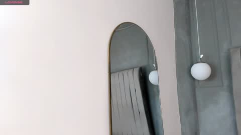 Amy ... Nice to meet u   thumb up me please its important online show from January 26, 2025, 4:09 am