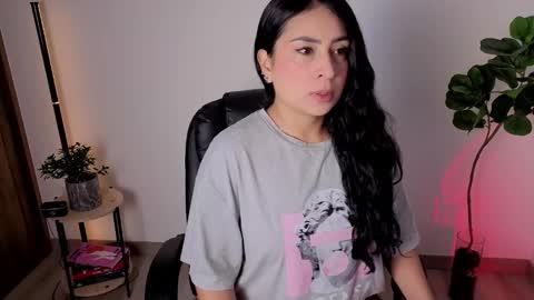 Aleja  online show from November 8, 2025, 10:48 am