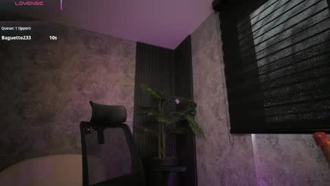 AMY WALKER online show from April 1, 2026, 1:41 pm