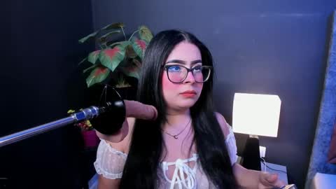 amywhitte_ online show from April 18, 2026, 3:43 am