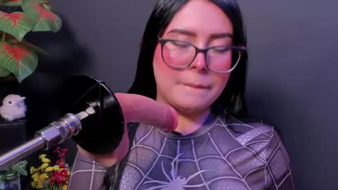 amywhitte_ online show from June 27, 2026, 3:55 am