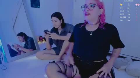 Snapshot of amyy_rouse chatting on June 21, 2026, 1:13 pm Collinns online show from June 21, 2026, 1:13 pm