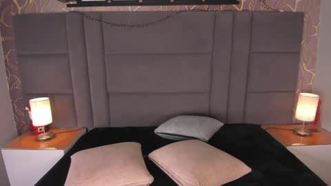 Ana  online show from January 18, 2025, 11:43 am