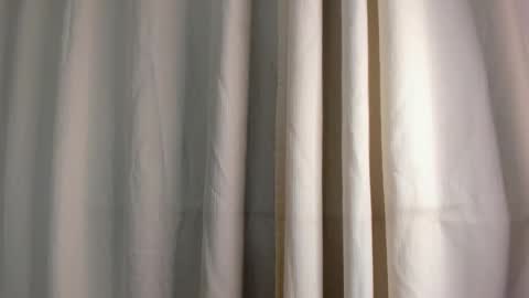 Ana  online show from November 19, 2025, 11:10 am