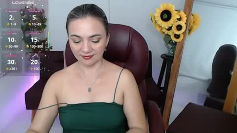Snapshot of ana_hotmilf chatting on July 27, 2026, 11:23 pm Ana online show from July 27, 2026, 11:23 pm