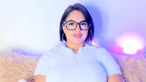 Snapshot of ana_levi chatting on February 14, 2026, 9:28 am Ana online show from February 14, 2026, 9:28 am